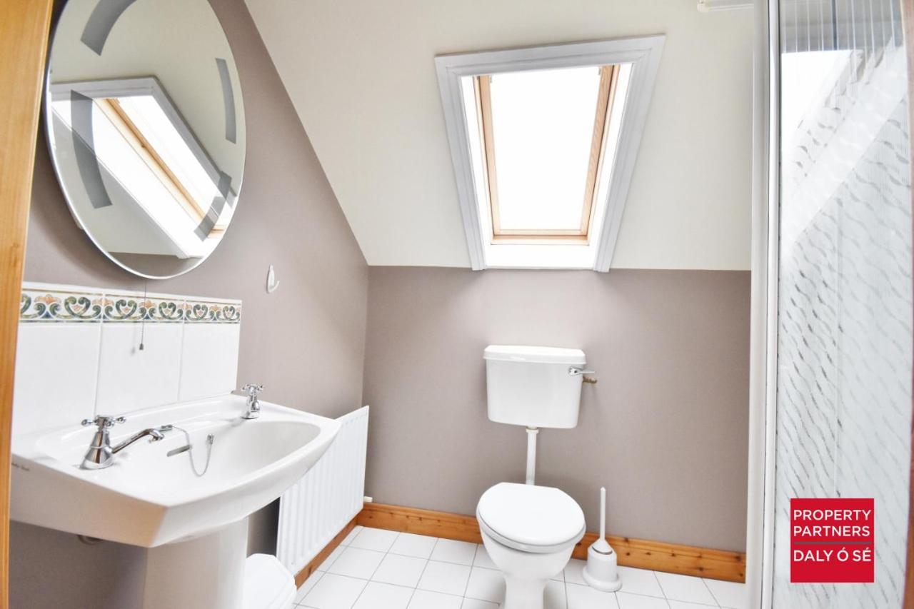 Sheelagh'S Kitchen Guest House Ballyferriter Bagian luar foto